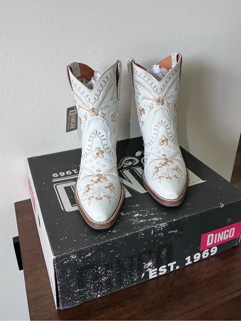 Women’s Dingo Leather White Ankle Booties with Floral Embroidery